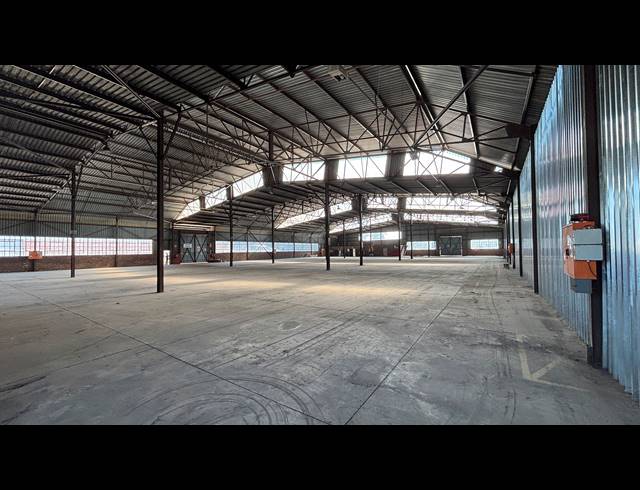 6,225M² WAREHOUSE FOR SALE IN CHLOORKOP